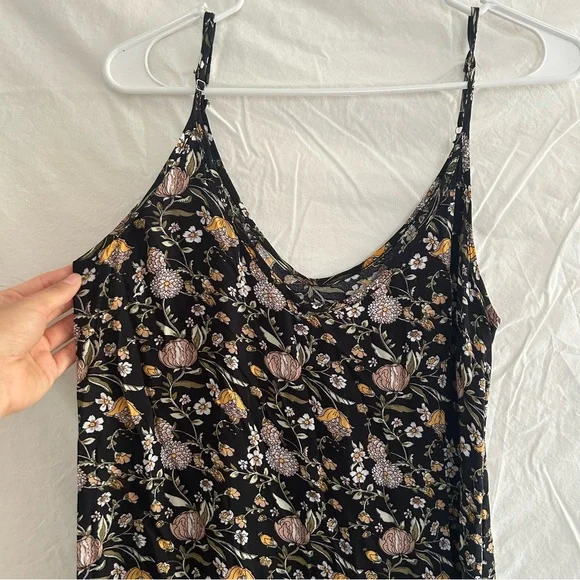 NATURAL LIFE Black and White Sleeveless Maxi Sundress - Picture 2 of 4